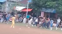 Pertandingan Keramut melawan Pesisir Timur pada putaran kedua Piala Gubernur di Lapangan Sepak Bola Tarempa, Kabupaten Kepulauan Anambas, Selasa (20/10/2026), diwarnai keributan antarpemain. Pertandingan Keramut melawan Pesisir Timur pada putaran kedua Piala Gubernur di Lapangan Sepak Bola Tarempa, Kabupaten Kepulauan Anambas, Selasa (20/10/2026), diwarnai keributan antarpemain.