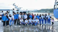 Bupati Kepulauan Anambas Aneng bersama Sekretaris Daerah (Sekda) Sahtiar melepas keberangkatan atlet cabang olahraga (cabor) woodball dan atletik untuk mengikuti Pekan Olahraga Provinsi (Porprov) VI Kepulauan Riau 2026 di Tanjungpinang, Selasa (27/10/2026).