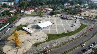 PB Porprov Kepri VI menempatkan pembukaan dan kirab api obor Porprov Kepri VI, di Pelataran Tugu Sirih, Tanjungpinang, pada sesi gladi bersih, Sabtu (31/10/2026) (Foto: drone_ajianugraha) PB Porprov Kepri VI menempatkan pembukaan dan kirab api obor Porprov Kepri VI, di Pelataran Tugu Sirih, Tanjungpinang, pada sesi gladi bersih, Sabtu (31/10/2026) (Foto: drone_ajianugraha)